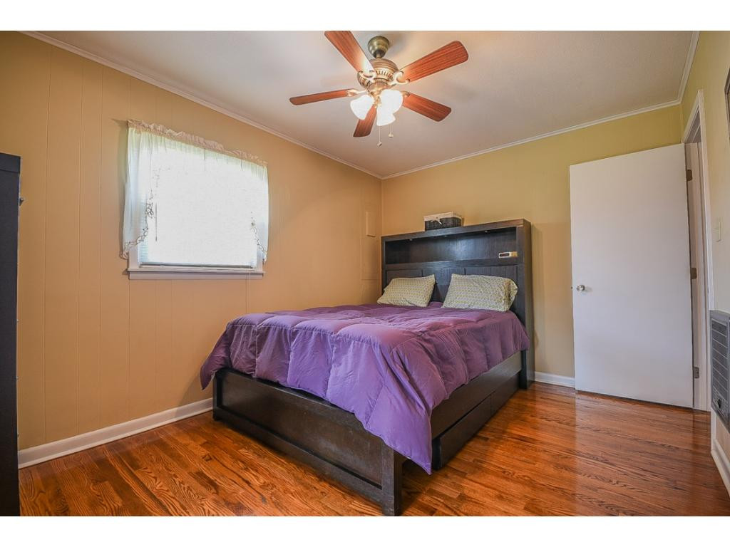 906 East Mountain View Road Johnson City, TN 37601 - Photo 23 of 35 Photo 23