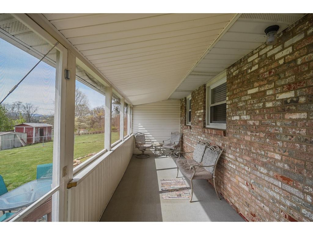 906 East Mountain View Road Johnson City, TN 37601 - Photo 32 of 35 Photo 32