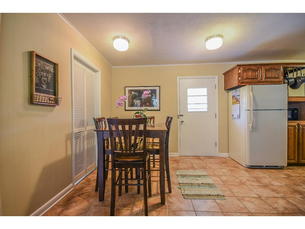906 East Mountain View Road Johnson City, TN 37601 - Photo 6 of 35 Photo 6