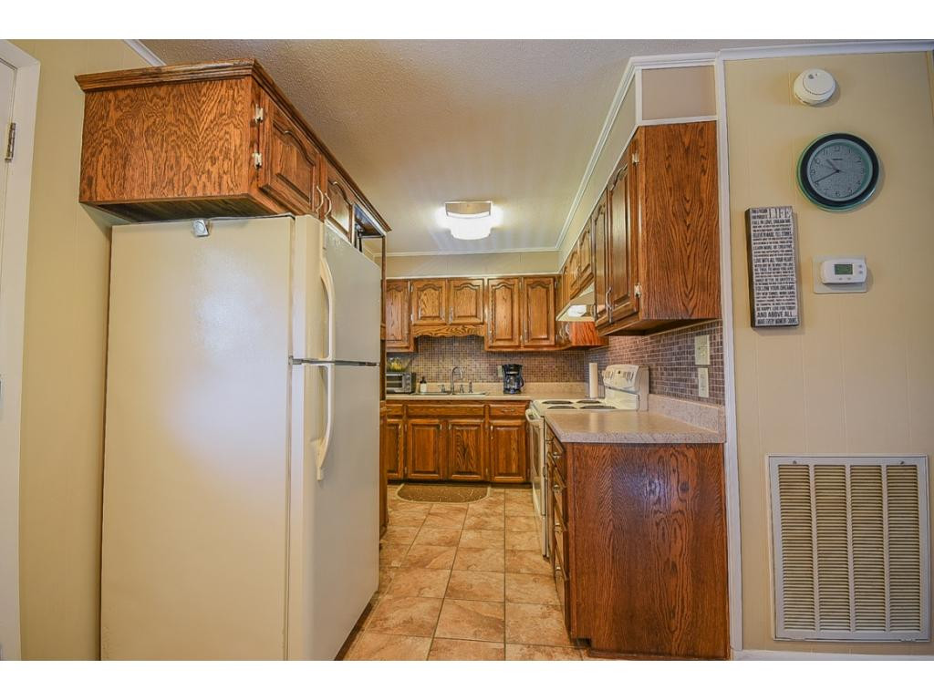 906 East Mountain View Road Johnson City, TN 37601 - Photo 8 of 35 Photo 8