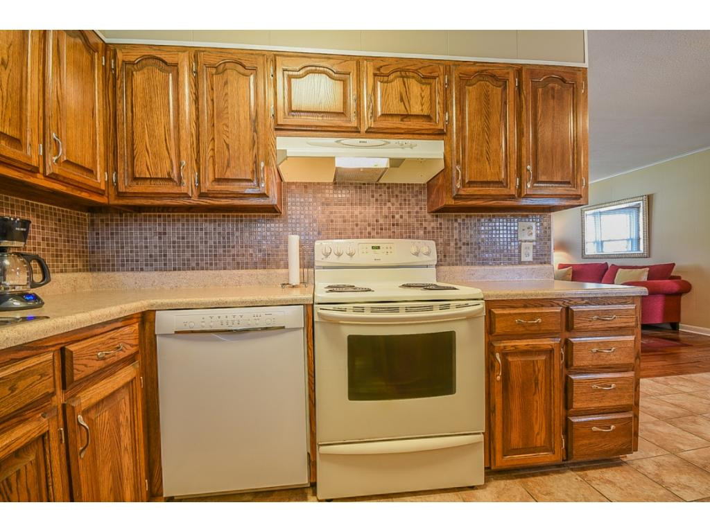 906 East Mountain View Road Johnson City, TN 37601 - Photo 9 of 35 Photo 9