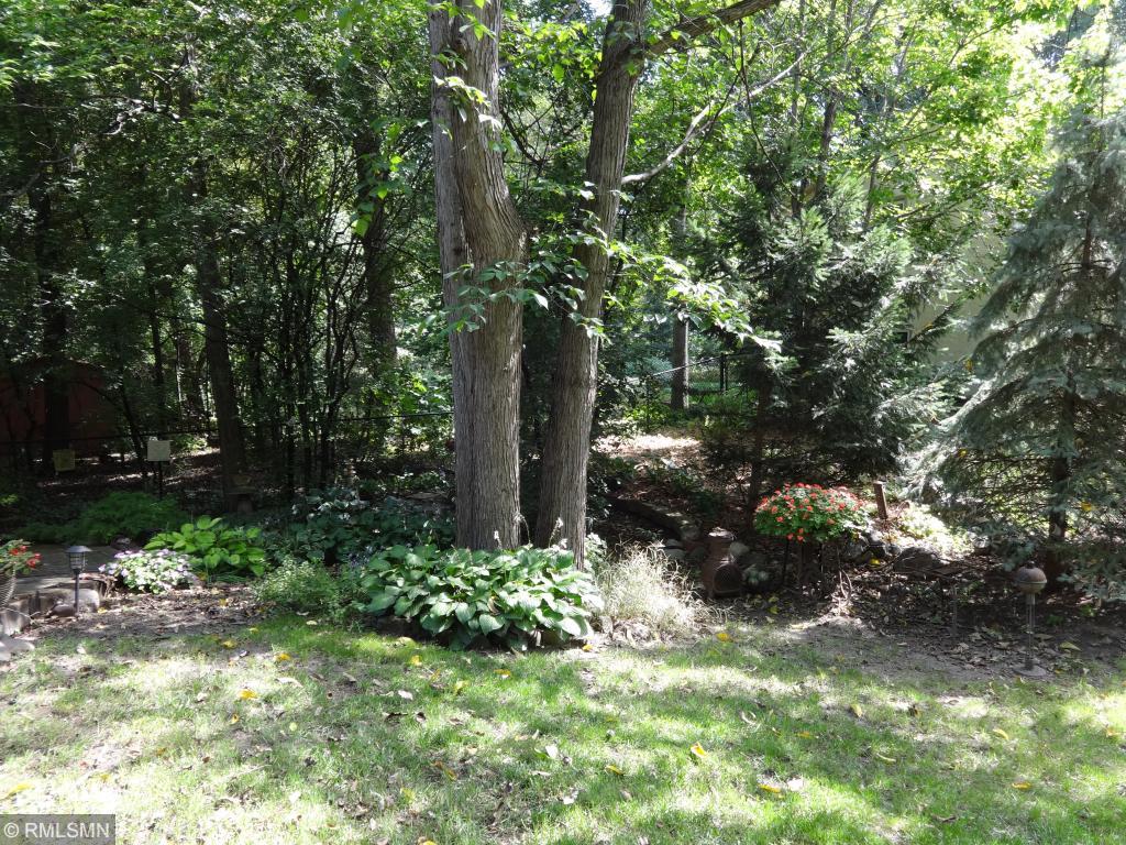 8165 Pennsylvania Road Bloomington, MN 55438 - Photo 3 of 37 Gallery Image 3