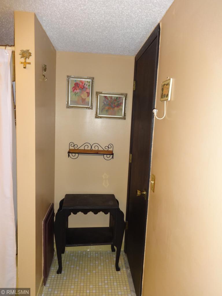 8165 Pennsylvania Road Bloomington, MN 55438 - Photo 22 of 37 Gallery Image 22