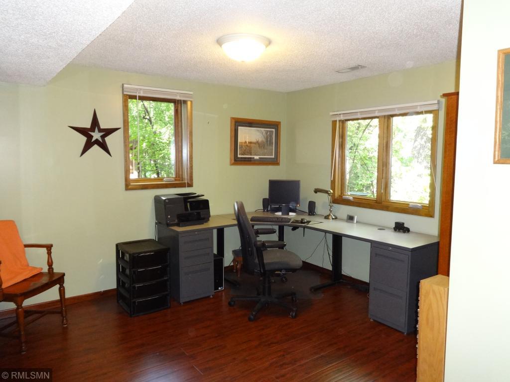 8165 Pennsylvania Road Bloomington, MN 55438 - Photo 28 of 37 Gallery Image 28