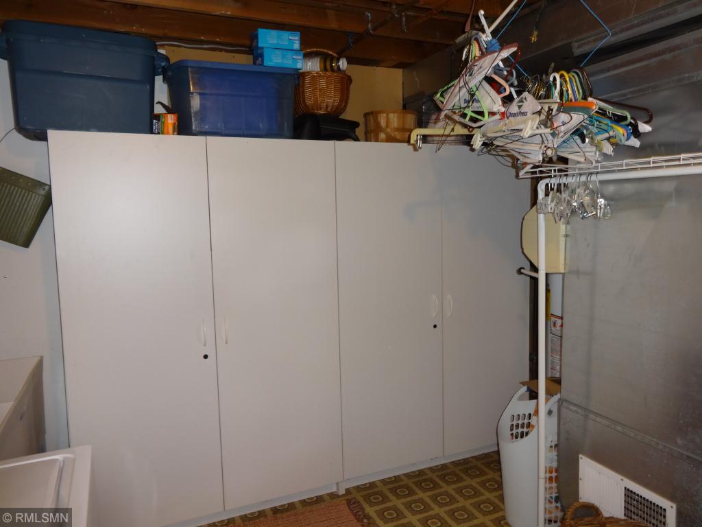 8165 Pennsylvania Road Bloomington, MN 55438 - Photo 33 of 37 Gallery Image 33