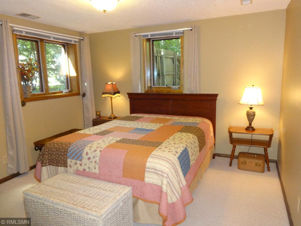 8165 Pennsylvania Road Bloomington, MN 55438 - Photo 34 of 37 Gallery Image 34