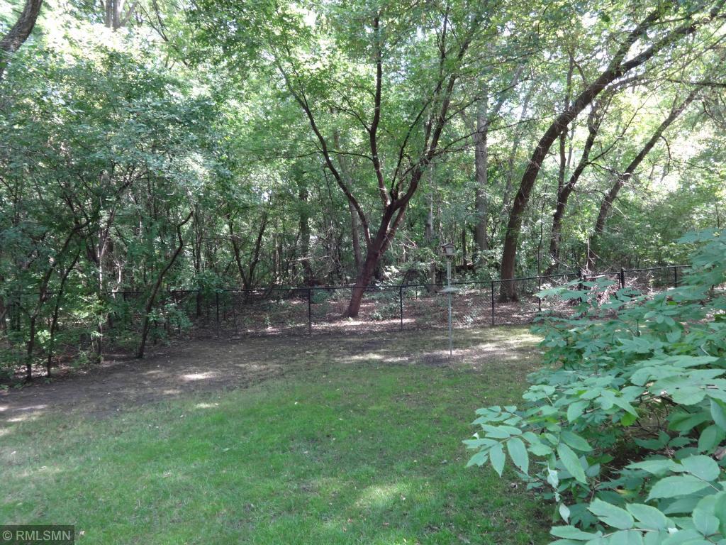8165 Pennsylvania Road Bloomington, MN 55438 - Photo 5 of 37 Gallery Image 5