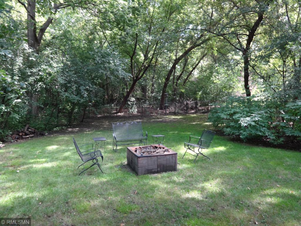 8165 Pennsylvania Road Bloomington, MN 55438 - Photo 6 of 37 Gallery Image 6