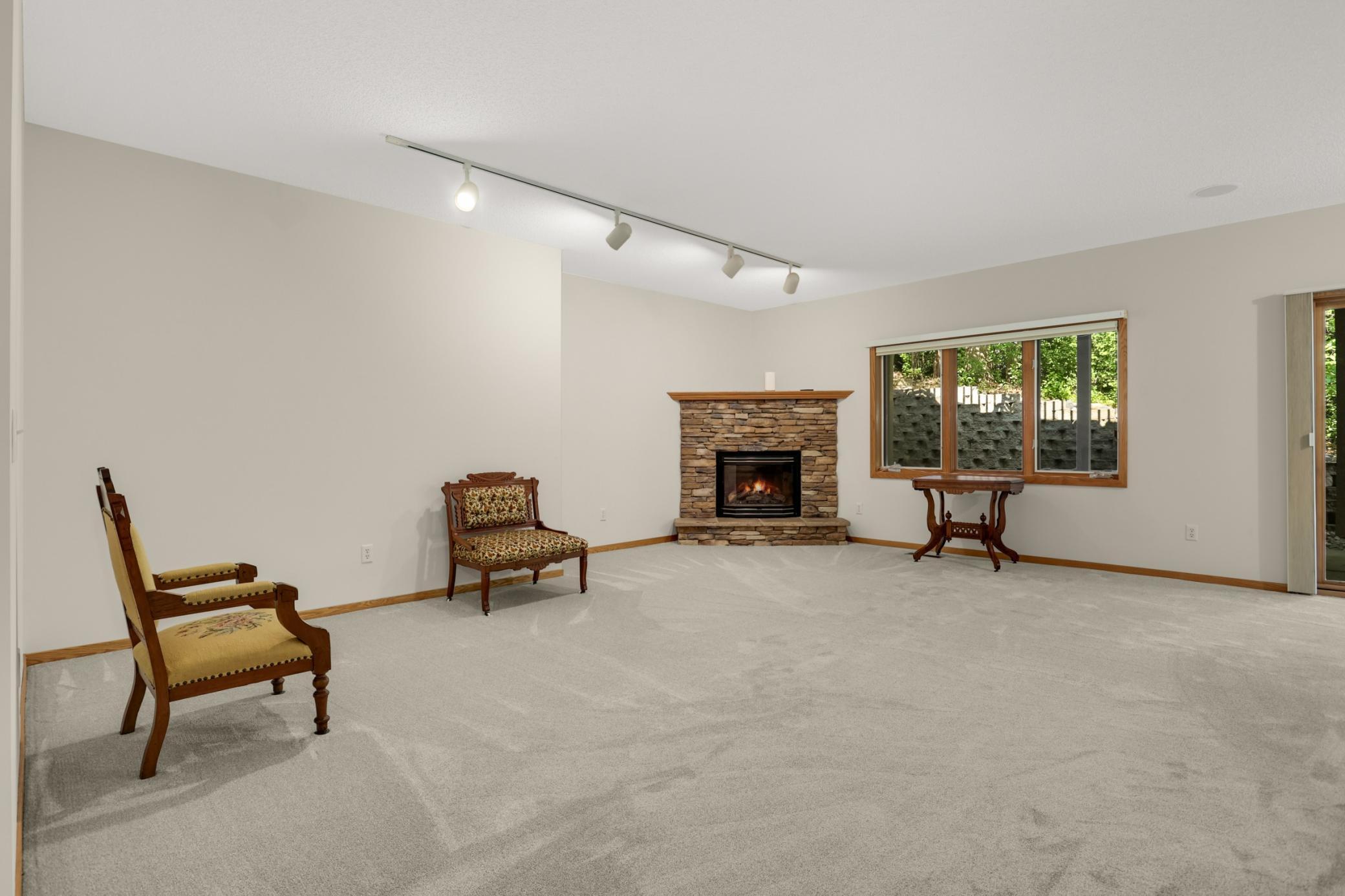 7081 Crowne Oak Road Eden Prairie, MN 55344 - Photo 26 of 36