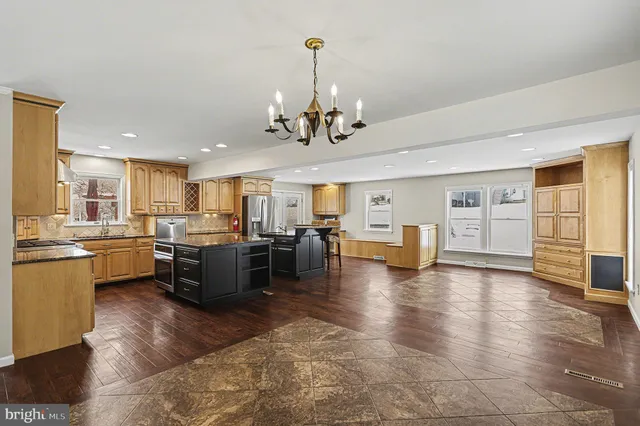 $475,000 | 222 East 6th Street, Lititz, PA 17543