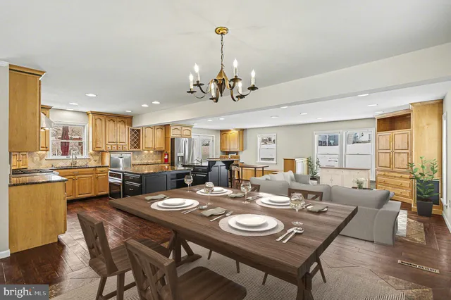 $475,000 | 222 East 6th Street, Lititz, PA 17543