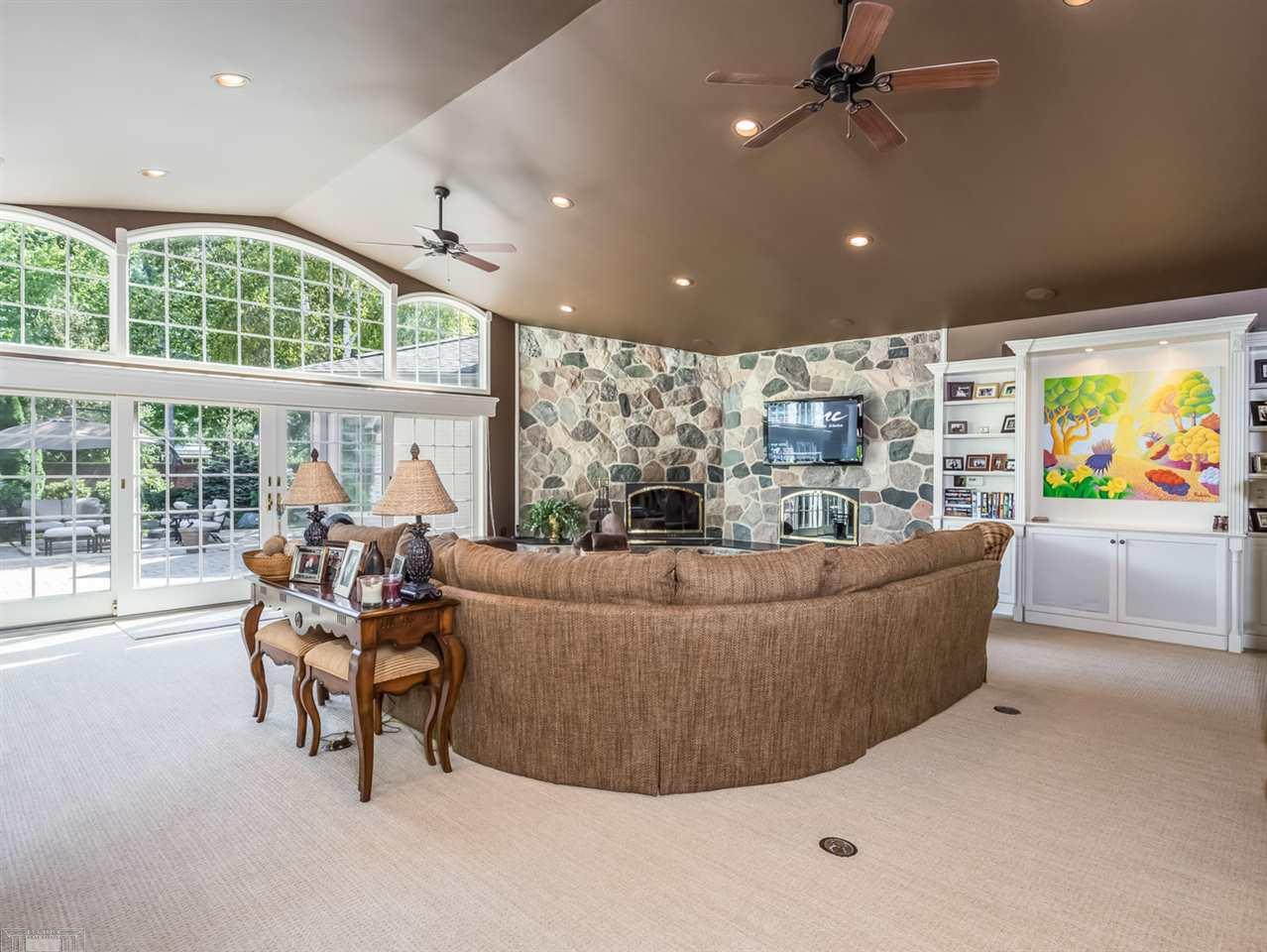35 Shoreham Road Grosse Pointe Shores, MI 48236 - Photo 8 of 73