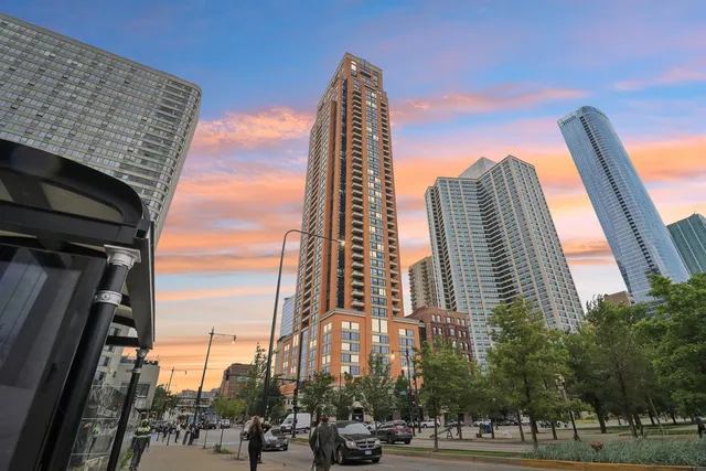 $3,300 | 1160 South Michigan Avenue, Unit 2502, Chicago, IL 60605