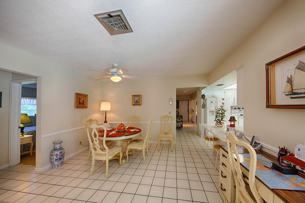 510 Silver Lane Boca Raton, FL 33432 - Photo 21 of 34 Living/Dining