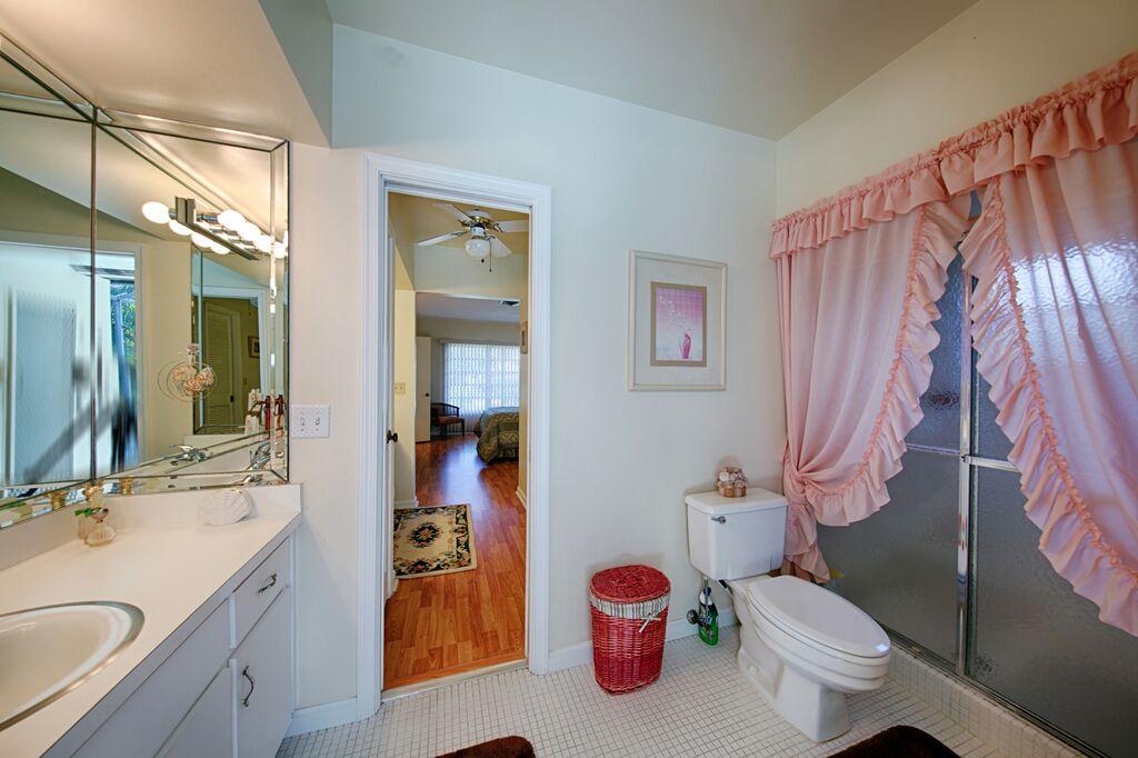510 Silver Lane Boca Raton, FL 33432 - Photo 24 of 34 Master Bath