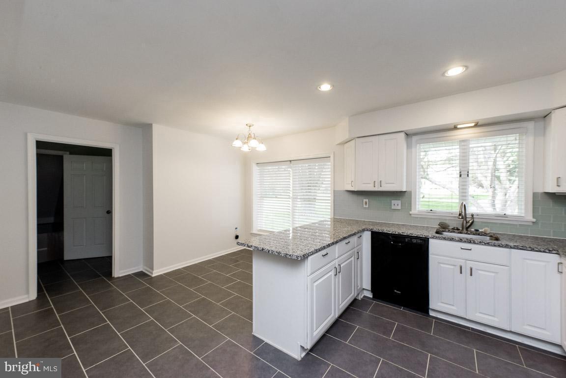 1905 Ridge Road Reisterstown, MD 21136 - Photo 2 of 18 Kitchen