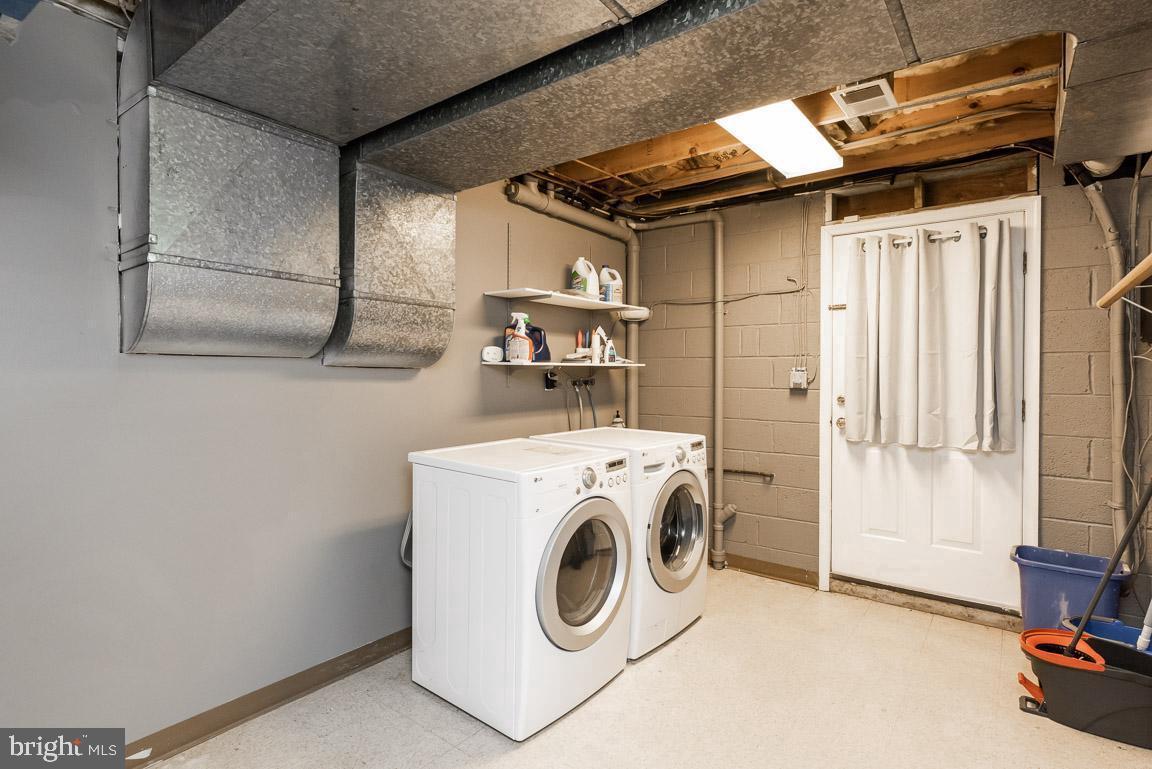 1905 Ridge Road Reisterstown, MD 21136 - Photo 15 of 18 Laundry