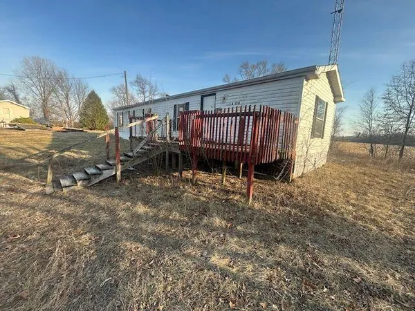 $60,000 | 13219 West 550 North, Medaryville, IN 47957