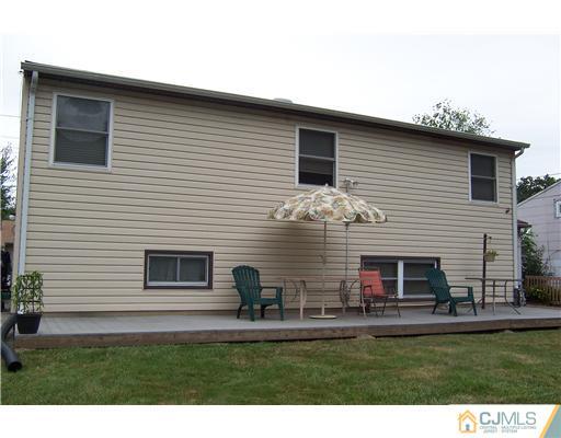 73 Albemarle Road Colonia, NJ 07067 - Photo 3 of 25 Gallery Image 3