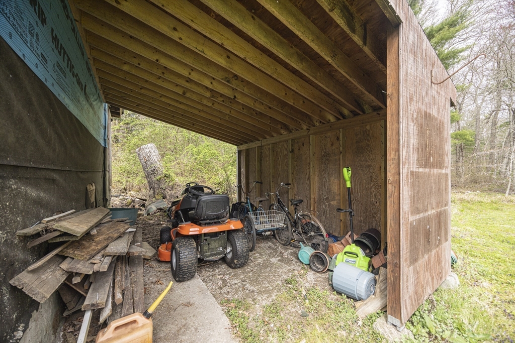 299 Mill Road Fairhaven, MA 02719 - Photo 20 of 40