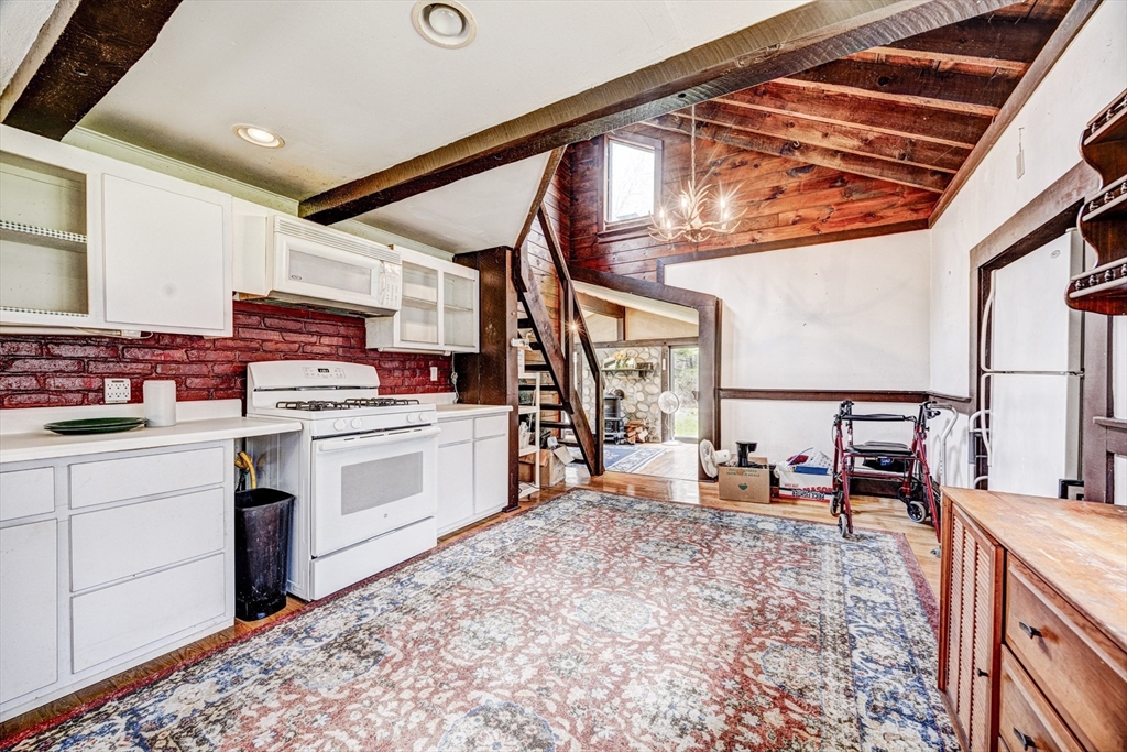 299 Mill Road Fairhaven, MA 02719 - Photo 24 of 40