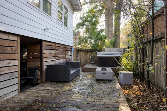 $630,000 | 17542 Orchard Avenue, Guerneville, CA 95446