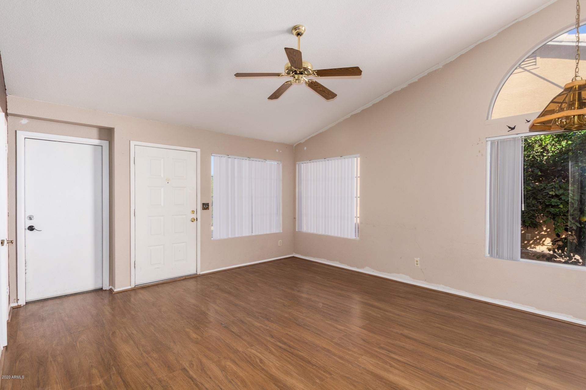 1705 East Carter Road Phoenix, AZ 85042 - Photo 6 of 25 Carter 7