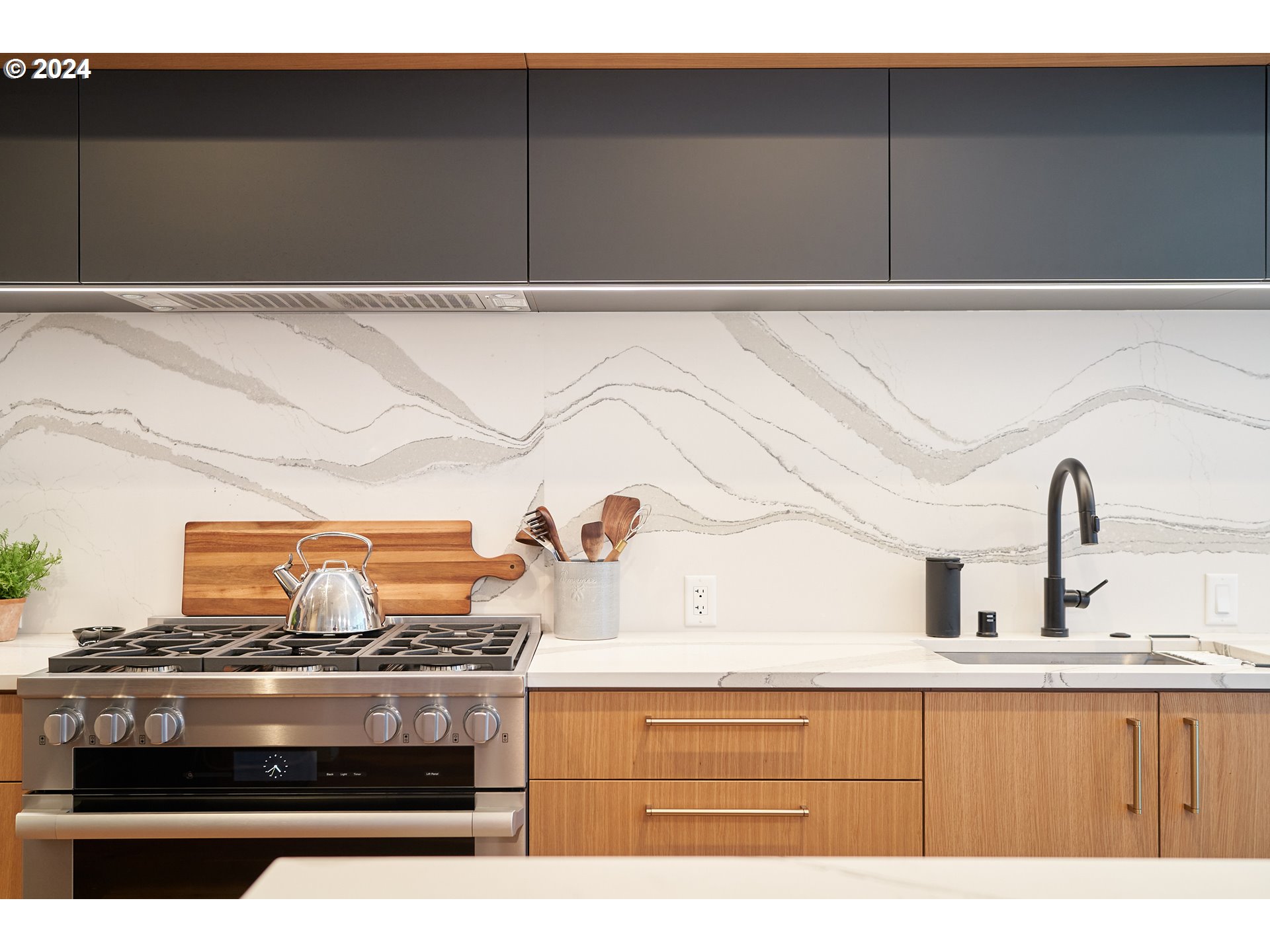 590 Waterfront Way, Unit 302 Vancouver, WA 98660 - Photo 22 of 48