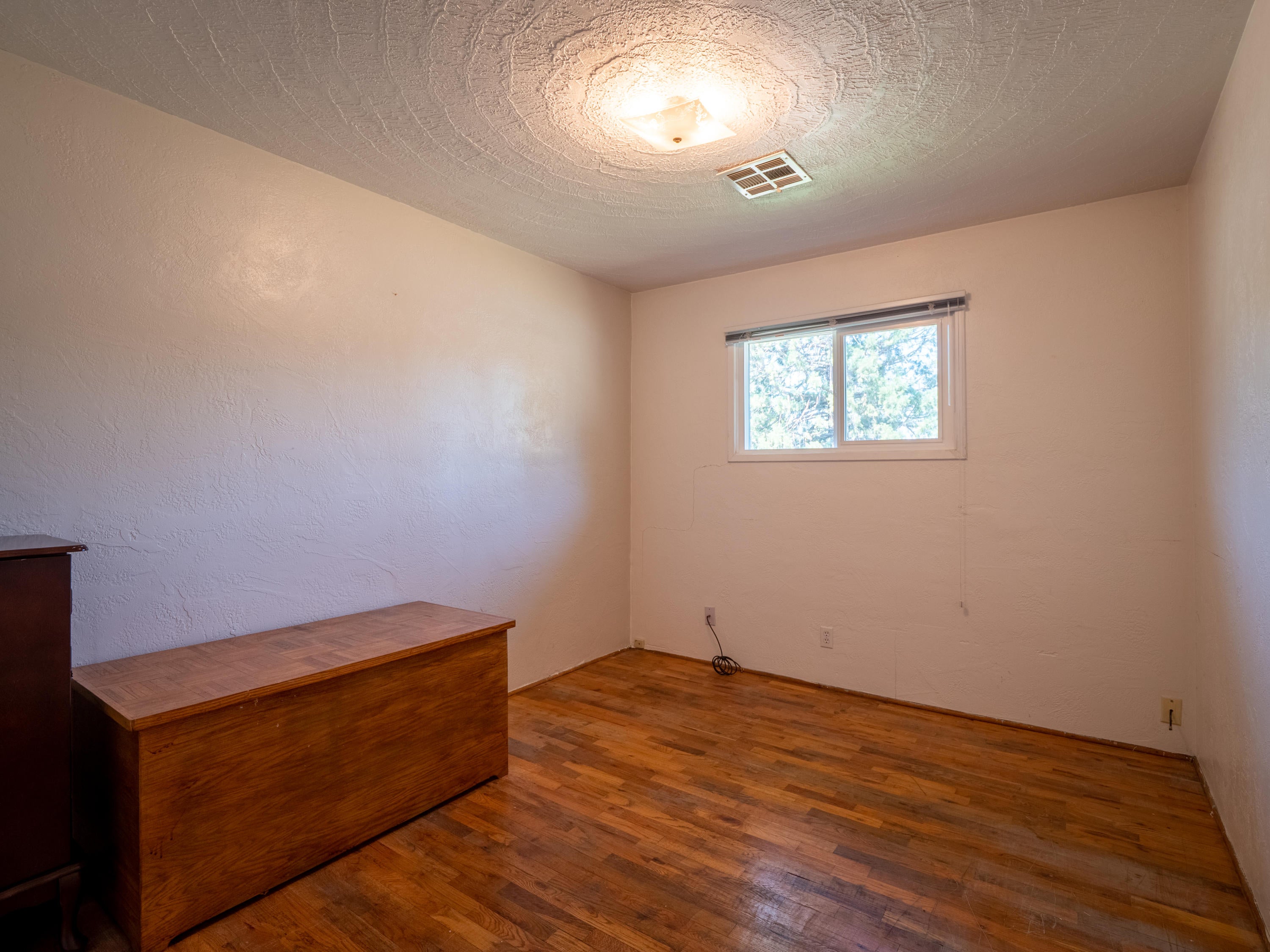 2725 Ruth Drive Medford, OR 97504 - Photo 19 of 29 Bed 3a