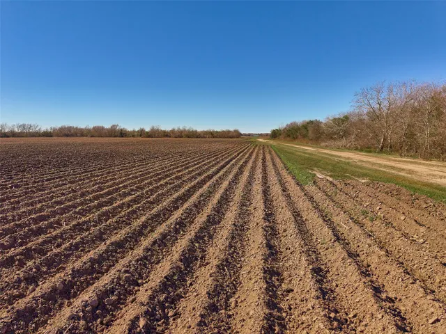 $1,100,000 | 5735 Van Steinburg, East Bernard, TX 77435