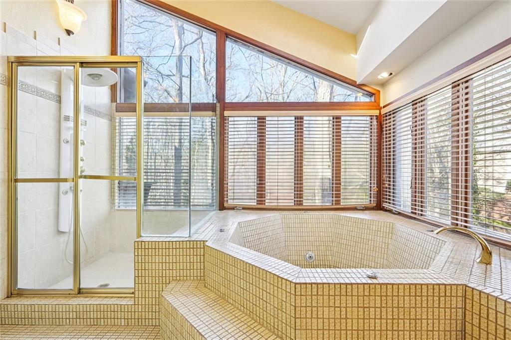 562 Pine Valley Road Southeast Marietta, GA 30067 - Photo 11 of 50