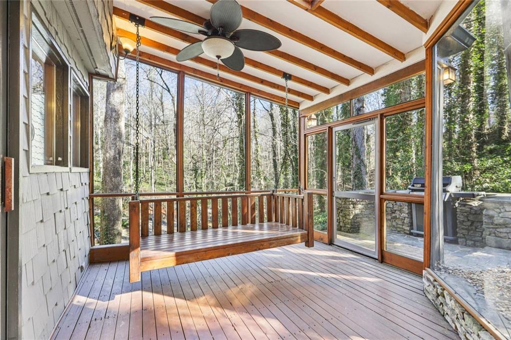 562 Pine Valley Road Southeast Marietta, GA 30067 - Photo 17 of 50