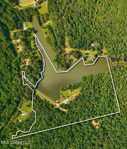 $550,000 | 317 Lakeview Drive, Yazoo City, MS 39194