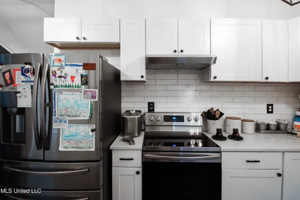 $550,000 | 317 Lakeview Drive, Yazoo City, MS 39194