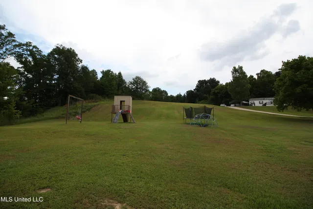 $550,000 | 317 Lakeview Drive, Yazoo City, MS 39194