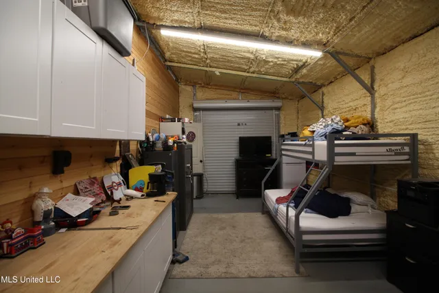 $550,000 | 317 Lakeview Drive, Yazoo City, MS 39194