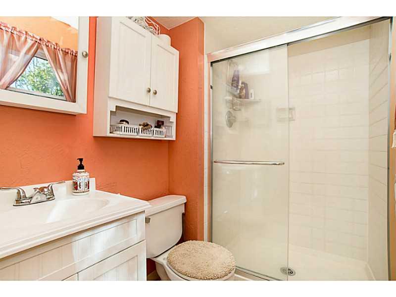 8115 Castle Lake Road Indianapolis, IN 46256 - Photo 14 of 23 Gallery Image 14