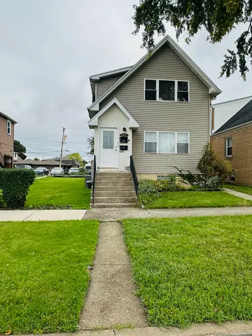 $1,250 | 1407 North 24th Avenue, Unit 2, Melrose Park, IL 60160