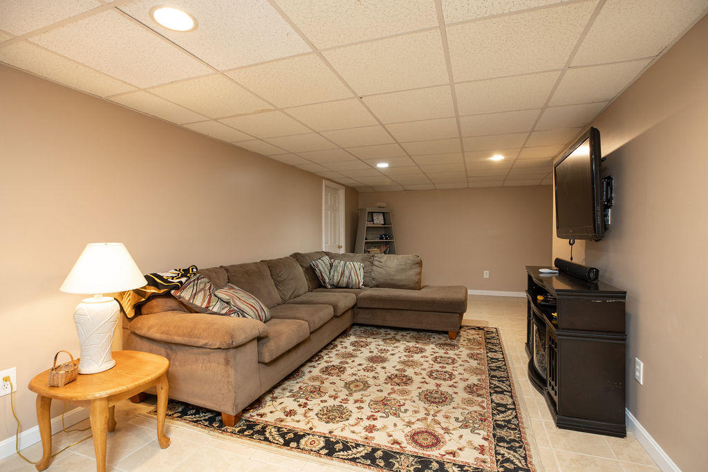 27 Ridley Road Sanford, ME 04073 - Photo 18 of 34 508A7686