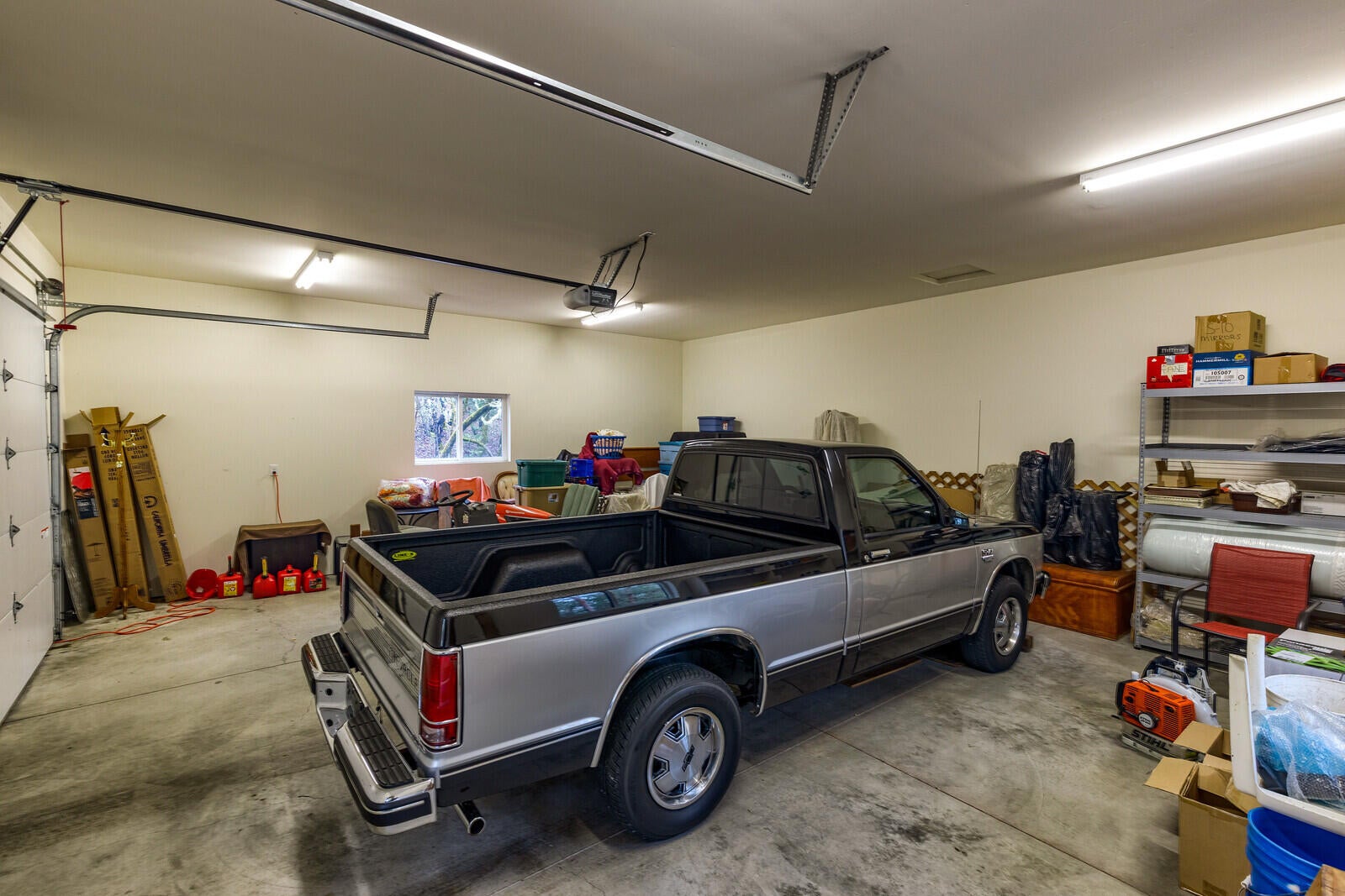 760 Keen Road Grants Pass, OR 97527 - Photo 44 of 60 Detached 2 car garage/shop.