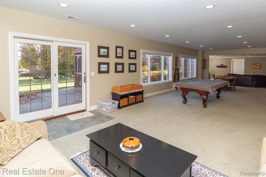 658 Langley Road Rochester Hills, MI 48309 - Photo 48 of 55