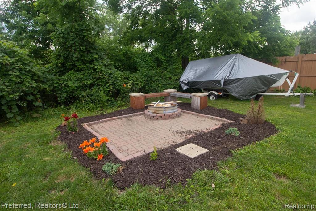 42449 Hanford Road Canton, MI 48187 - Photo 34 of 38 Gallery Image 34