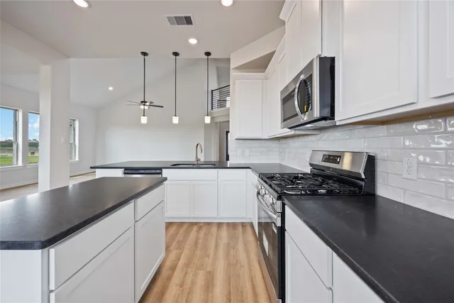 $508,085 | 6711 Pelican Lane, Beasley, TX 77417