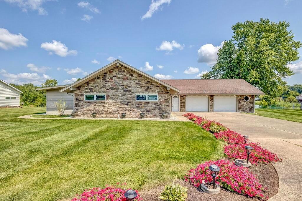 1430 Newark Road Mount Vernon, OH 43050 - Photo 3 of 56 1-1