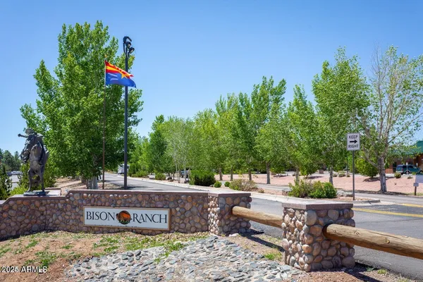 $1,899 | 2399 Quarter Horse Trail, Unit 241, Overgaard, AZ 85933
