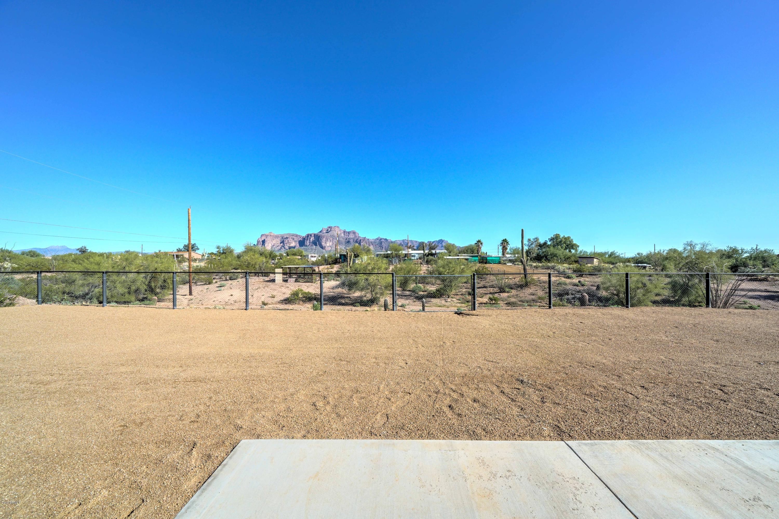 487 North Cortez Road Apache Junction, AZ 85119 - Photo 41 of 41 487 N Cortez-49