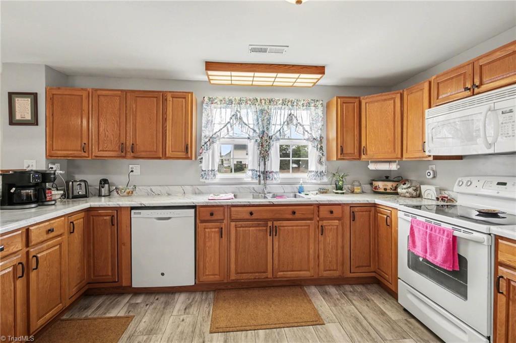 4474 Old Randleman Road Greensboro, NC 27406 - Photo 14 of 27