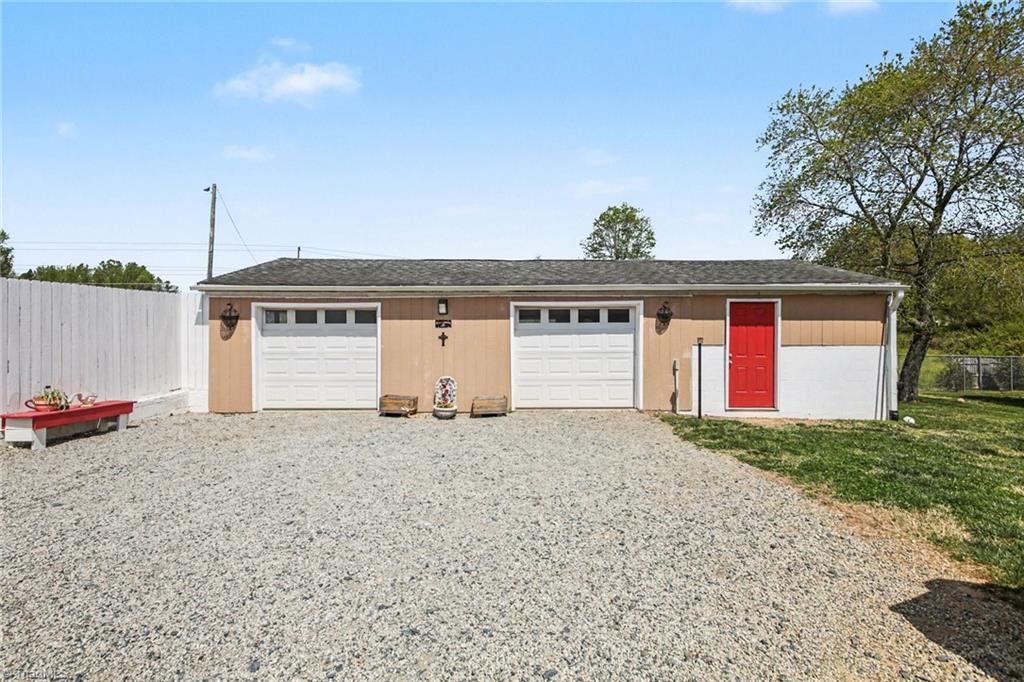 4474 Old Randleman Road Greensboro, NC 27406 - Photo 6 of 27