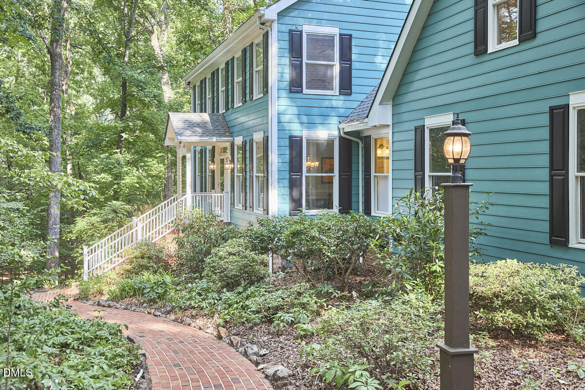 3105 Whitfield Road Chapel Hill, NC 27514 - Photo 34 of 77 Brick Walkway