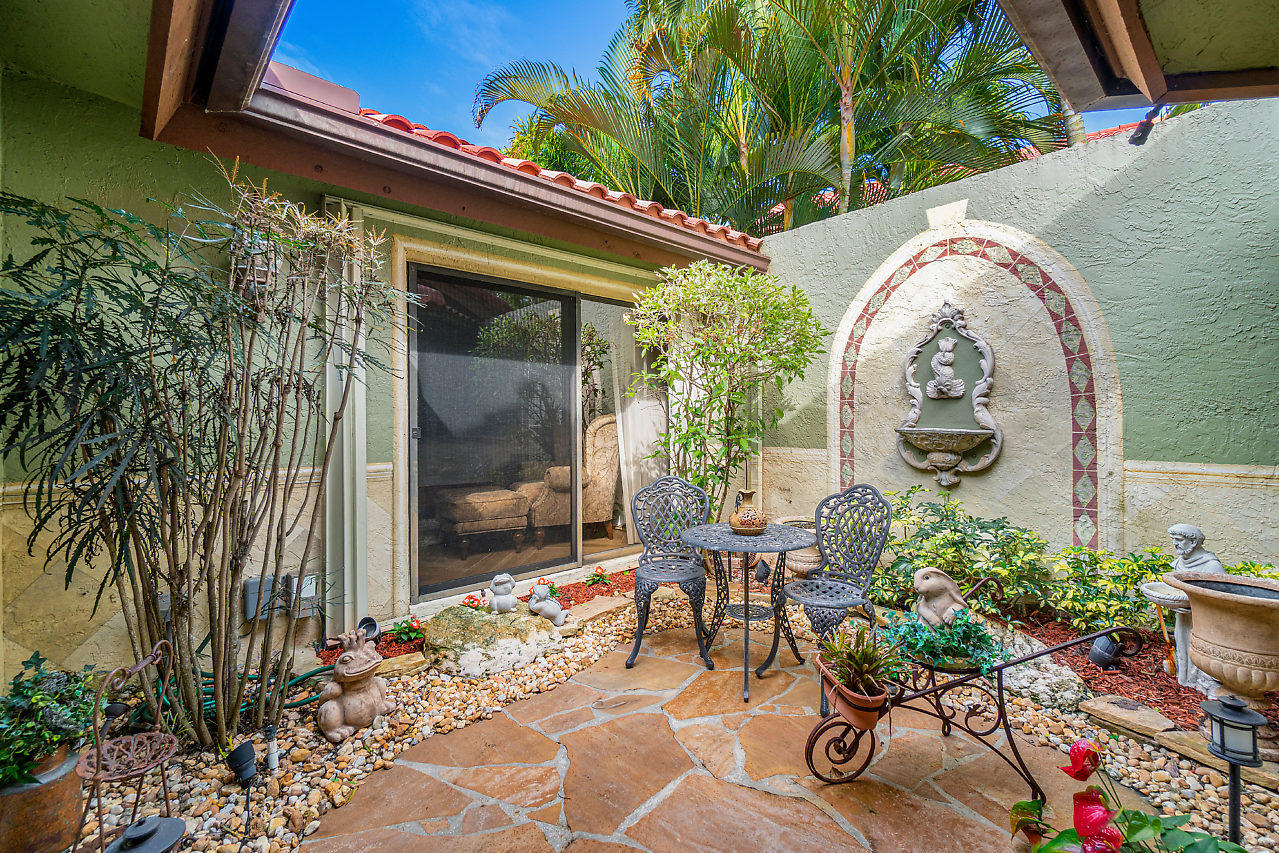 21772 Club Villa Terrace Boca Raton, FL 33433 - Photo 20 of 26 ATRIUM
